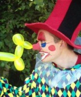 Clown Peppino Modellierballons Luftballontiere Ballonkünstler