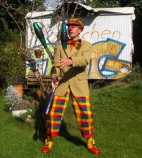 Clown Pepolino Jonglieren Kinderclown Aktionsbüro Delectatio Schleswig Schleswig-Holstein Flensburg Kiel