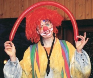 Kinderclown ern treibt seine Spe Clown buchen Clown mieten