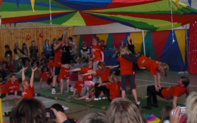 Kinder-Mitmach-Zirkus Mitmachzirkus fr Kinder Flensburg Schleswig Kiel Husum Heide Kappeln Schleswig-Holstein Rendsburg Eckernfrde Schleswig-Flensburg Nordfriesland Rendsburg-Eckernfrde