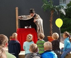 Zauberer Kopernikus - zaubern fr und mit den Kindern - Zaubervorfhrung zum Mitmachen