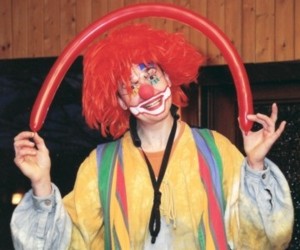 Berlin Kinderclown ern treibt seine Spe Clown buchen Clown mieten